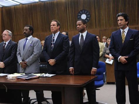 who plays oj simpson netflix.